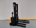 Apilador Electrico conductor a pie MB FORKLIFT WSA161L - Ref. 3595014