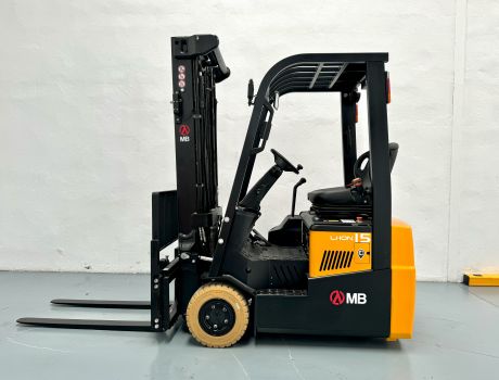 Carretilla Elevadora Electrica 3 ruedas MB FORKLIFT CPD15TVL